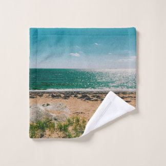 Journée d'été à la plage dans l'archipel suédois
