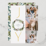 JOY Botanical Pine Wreath Foto Collage Weihnachten Folien Feiertagskarte<br><div class="desc">JOY | Senden Sie Ihre herzlichen Urlaubssgrüße mit dieser individuell gestaltbaren Weihnachtskarte aus Gold. Es enthält Aquarellkiefer Nadeln,  Eukalyptus-Blätter und Pinecone. Personalisieren Sie diese Green Ferienkarte,  indem Sie Ihre Daten hinzufügen. Diese Weihnachtskarte für das Foto ist auch auf dem anderen Karton erhältlich. Matching-Elemente sind verfügbar.</div>