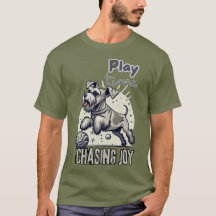 Joy jagen: Happy Grey Pup in Motion