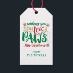 Joy Liebe PAWS Dog Christmas Geschenkanhänger<br><div class="desc">Dieses Weihnachtsgeschenk-Tag zeigt den Ausdruck "Joy Liebe & PAWS" in skurriler Rot-, Grün- und Goldtypografie mit niedlichen kleinen Pfotendrucken und einem Knochen! Ideal für Hundefreunde! Kontaktieren Sie uns, wenn Sie dieses Design für Ihre spezifische Anzahl von Fotos modifiziert haben möchten oder wenn Sie dieses Design für ein bestimmtes Produkt benötigen,...</div>