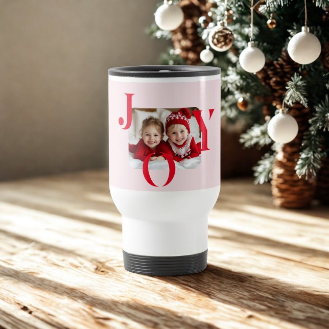 JOY | Modern Red & Pink Christmas Photo Gift Reisebecher (Von Creator hochgeladen)