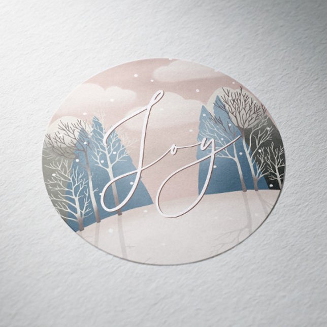 Joy Winter Holiday | Snowy Cozy Woodland Weihnacht Runder Aufkleber (Von Creator hochgeladen)