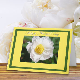 Joyeuse carte de fleurs de pivoines blanches de la