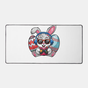 Joyeux jour de Pâques Lapin mignon jouant au jeu v