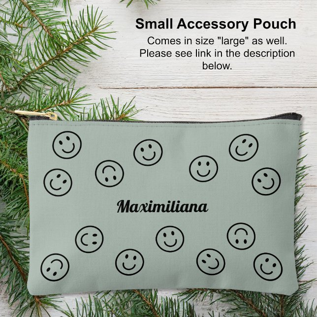 Joyeux visages noir sur vert - PETIT sac d'accesso (Small Accessory Pouch - Happy Faces Black on Green by Leapfroglisics Shop)