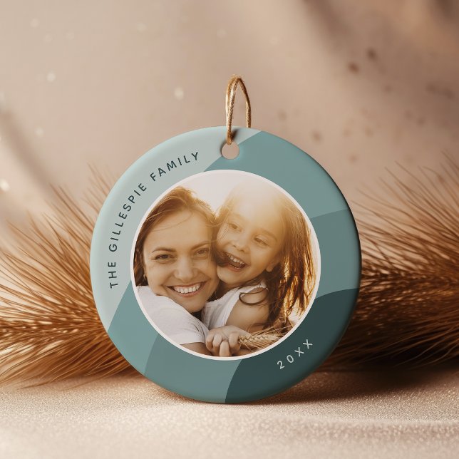 Joyful Shades | Individuelle Name und Jahr Foto Keramik Ornament (Von Creator hochgeladen)