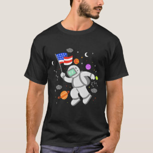 Ju 4.-Ju.-Fahne des Astronauten in Space Planets A T-Shirt
