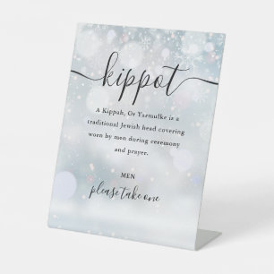 Jüdische Winterhochzeit Kippot Schrift Yarmulke Sockelschild