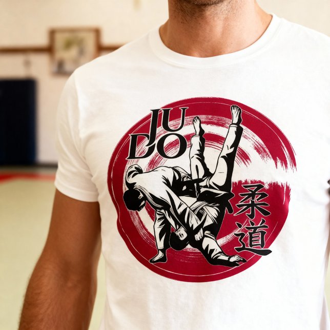 Judo Kanji and Rising Sun Throw - Martial Arts  T-Shirt (Von Creator hochgeladen)