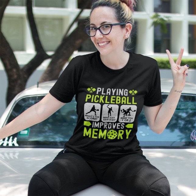 Jugar Pickleball Ejercita La Memoria  T-Shirt (Von Creator hochgeladen)