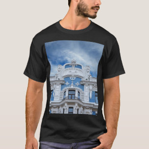 Jugendstil-Rahmen: Rigas architektonische Details T-Shirt