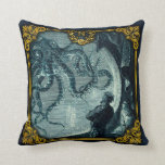 Jules Verne 20000 Ligen Throw Pillow 2 Kissen<br><div class="desc">Eine von einer Reihe von Kissen mit Kunstwerken aus den ersten Ausgaben von 20.000 Ligen Under the Sea. Ein perfektes Dekor für Liebhaber von Verne oder Jules Verne und Steampunk.</div>