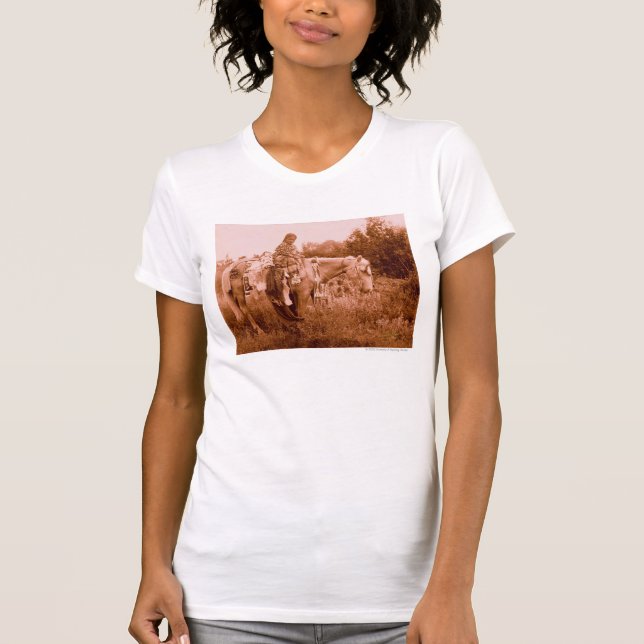 Julia - Krähen-Frau T-Shirt (Vorderseite)