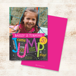 Jump Girl Birthday Party Foto Pink auf Chalkboard Einladung