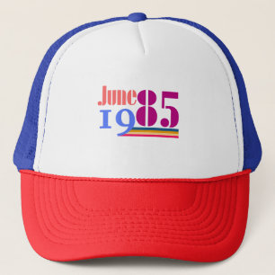 June '85 Bold Retro Plus Size T - Shirt Truckerkappe