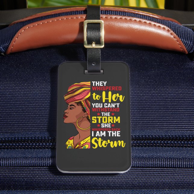 Juneteenth I bin der Sturm Melanin Black Girl Gepäckanhänger (Vorderseite Insitu 2)