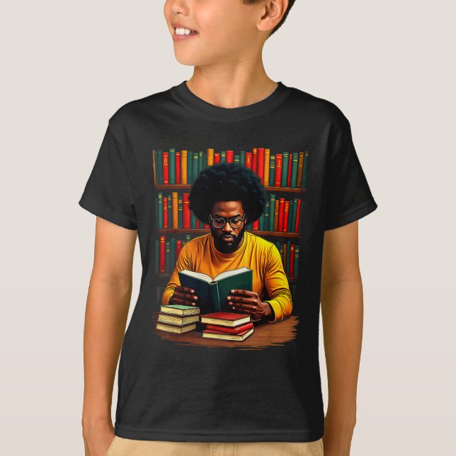 Juneteenth Schwarzer Mann liest Bücher T-Shirt (Vorderseite)