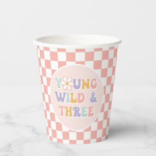 Jung, wild, drei groovige rosa Gänseblümchen Karo Pappbecher