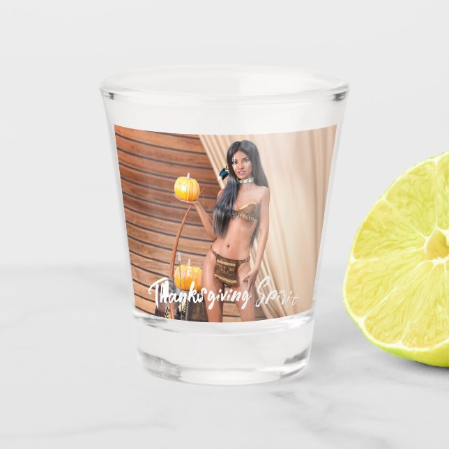 Junge amerikanische Ureinwohner posieren auf der H Schnapsglas (Vorderseite)