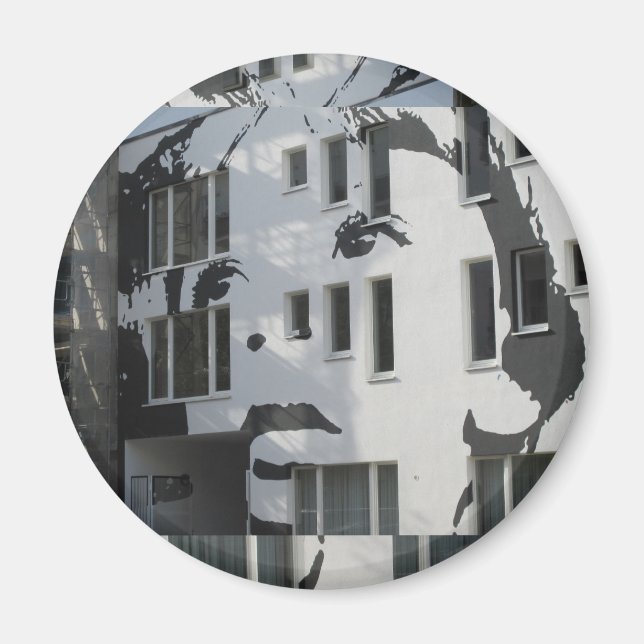 Junge an der Wand Magnet (Vorne)