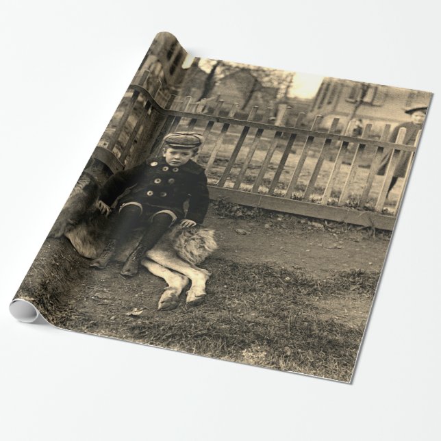 Junge aus den 1890er Jahren sitzt auf St Bernard D Geschenkpapier (Ungerollt)