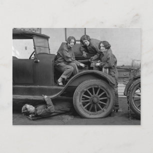 Junge Damen Automechaniker, 1927 Postkarte