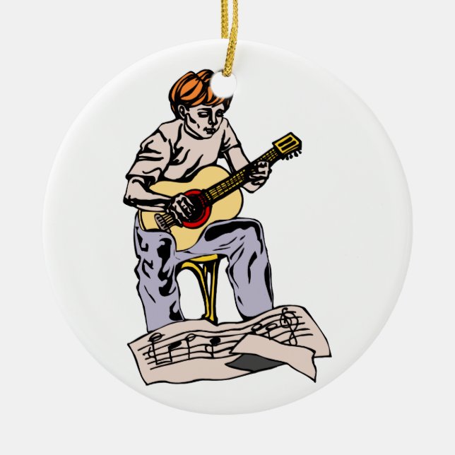 Junge, der Akustikgitarre mit Noten spielt Keramikornament (Vorne)