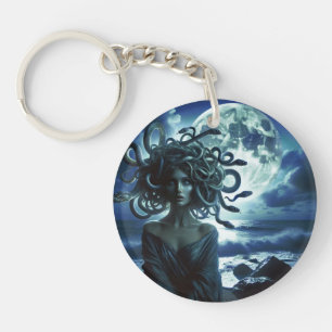 Junge hübsche Medusa beim Mond und Ozean Schlüsselanhänger
