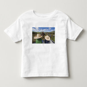 Junge Jungen auf der Hughes Ranch 2007 Kleinkind T-shirt