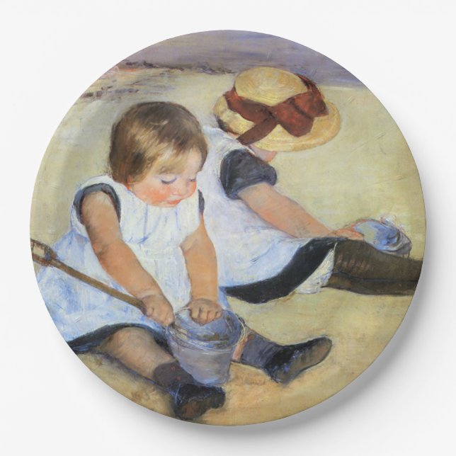 Junge Kinder, die am Strand spielen (Mary Cassatt) Pappteller (Vorderseite)