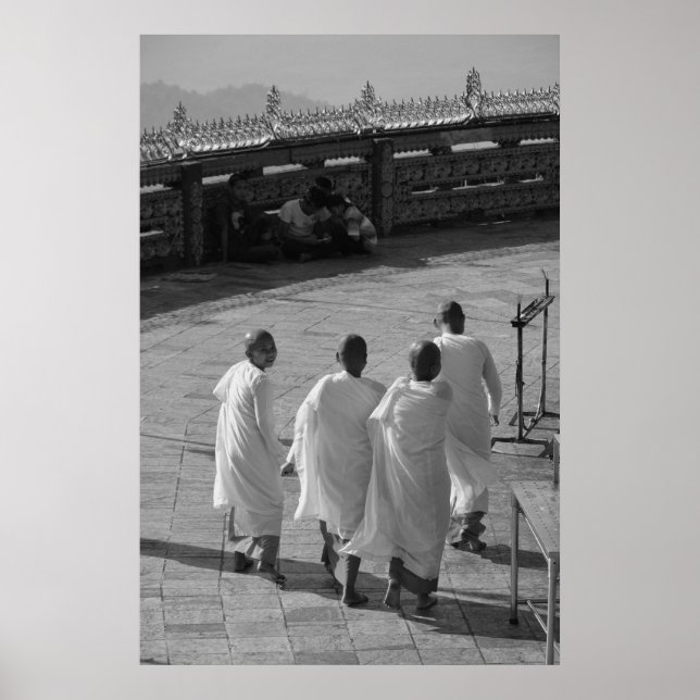 Junge Mönche, Golden Rock Temple, Myanmar Poster (Vorne)