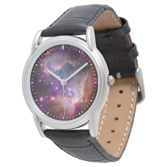 Junge Sterne in der kleinen Zauberwolke. Armbanduhr (Schrägansicht)