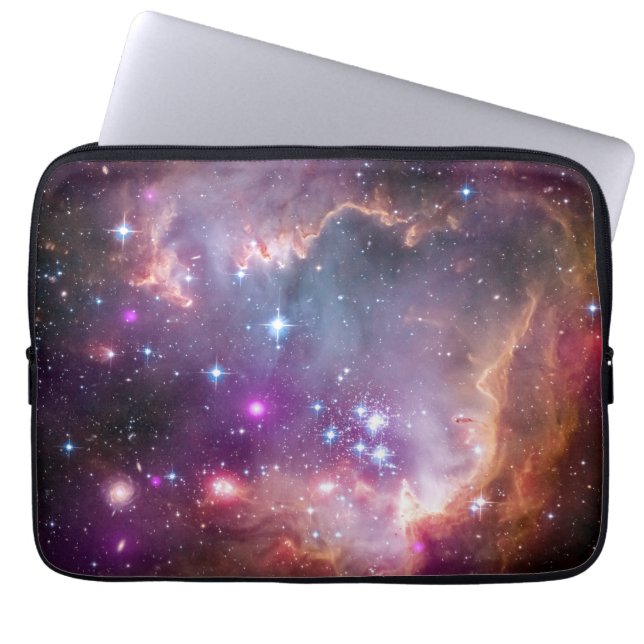 Junge Sterne in der kleinen Zauberwolke. Laptopschutzhülle (Vorderseite)
