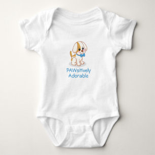 Junge Welpe Hund mit blauem Fliegenkragen-Body Baby Strampler