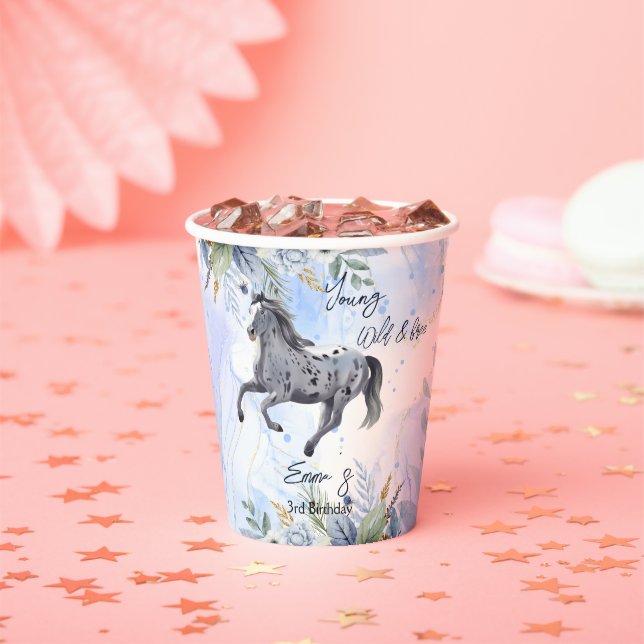 Junge wild und frei galoppierend Appaloosa Geburts Pappbecher (Insitu)