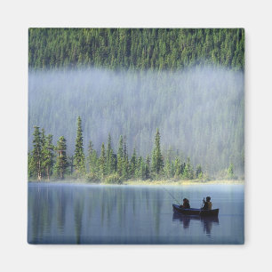 Jungen angeln am Waterfowl Lake, Banff National Magnet