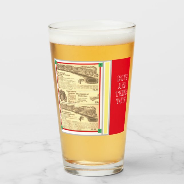 Jungen und ihre Spielzeugreise Glas (Vorne (Gefüllt))
