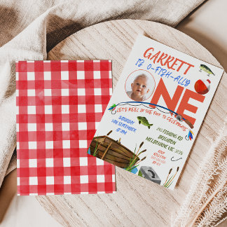 Jungen vergnügen sich am 1. Geburtstag Einladung