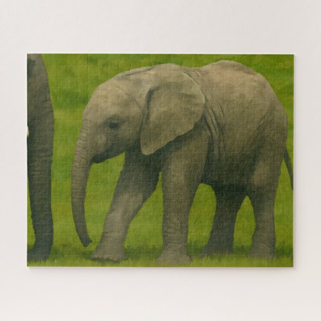 Junger Elefant mit Guardian im Grassy Reserve (Horizontal)