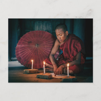 Junger Mönch in den Tempeln von Bagan Postkarte