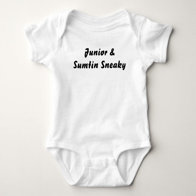 Jüngeres u. Sumtin hinterlistig Baby Strampler (Vorderseite)