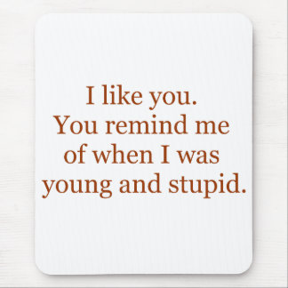 Junges und dummes Mousepad