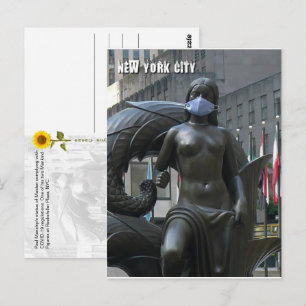 Jungfrau mit Gesichtsmaske - NYC V Postkarte