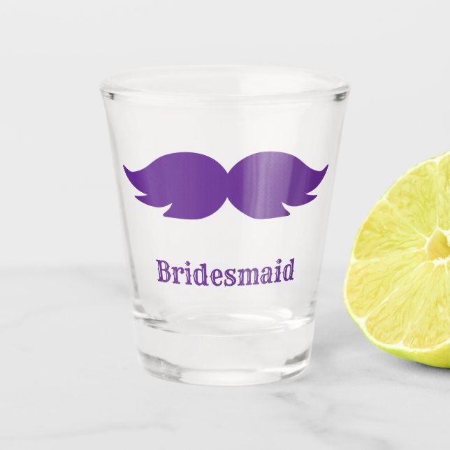 Junggeselinnen-Abschied/Hochzeit lila Buschmuck Schnapsglas (Vorderseite)