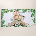 Jungle Safari Kinder Strandtuch<br><div class="desc">Personalisierte Jungle Safari Kids Beach Handtuch. Entworfen mit Jungle Baby Animals auf Safari und einem tropischen verlass Rand. Cava Party Design.</div>