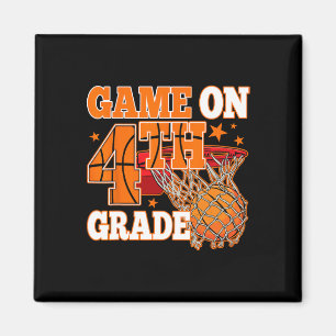 Jungs spielen auf 4. Klasse Basketball zurück zur Magnet