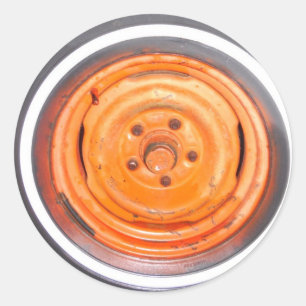 Junkyard Vintag Wheel, orange schwarz und weiß Runder Aufkleber