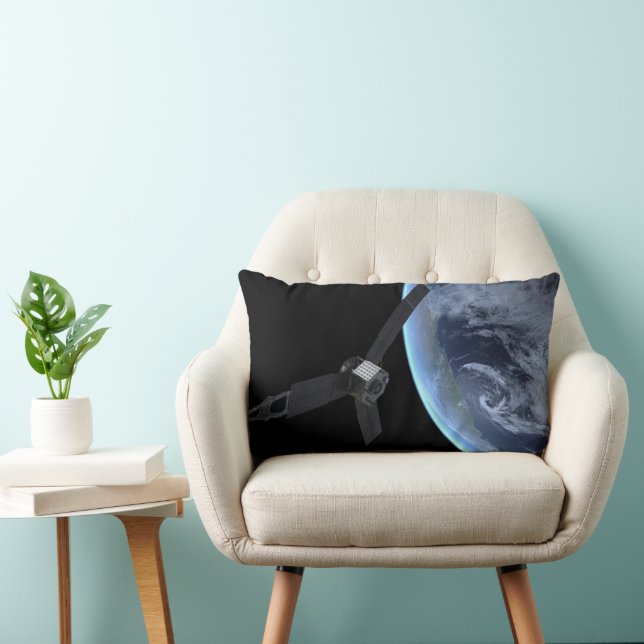 Juno Raumfahrzeug während der Erde Flyby Lendenkissen (Stuhl )