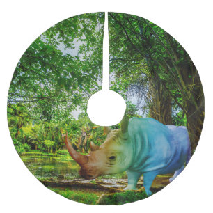 Jupon De Sapin En Polyester Brossé Cadre tropical luxuriant de SlipperyJoe's rhinocér