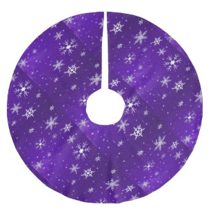 Jupon De Sapin En Polyester Brossé Pneus blancs avec jupe Arrière - plan bleu